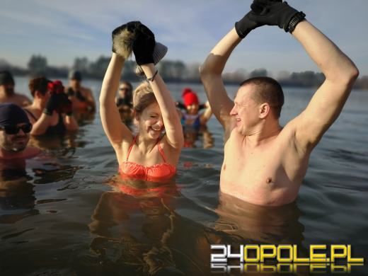 Niedzielne morsowanie na kąpielisku Bolko