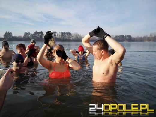 Niedzielne morsowanie na kąpielisku Bolko