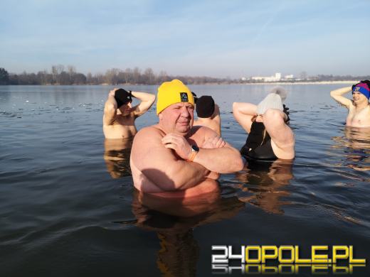 Niedzielne morsowanie na kąpielisku Bolko