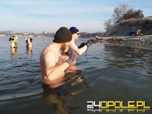 Niedzielne morsowanie na kąpielisku Bolko