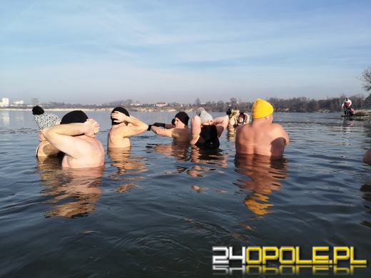 Niedzielne morsowanie na kąpielisku Bolko