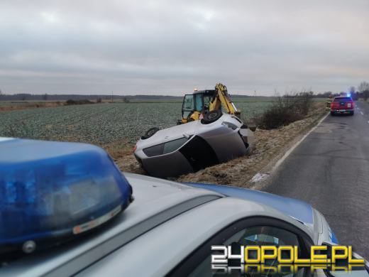 Dachowanie w powiecie namysłowskim. Jedna osoba została ranna