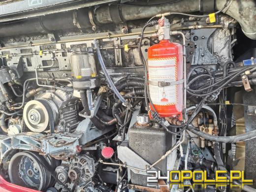 W autobusie MZK zapalił się silnik. Wezwano straż