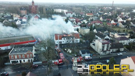 Płonie budynek na ulicy Jagiellonów w Opolu. Ewakuowano mieszkańców