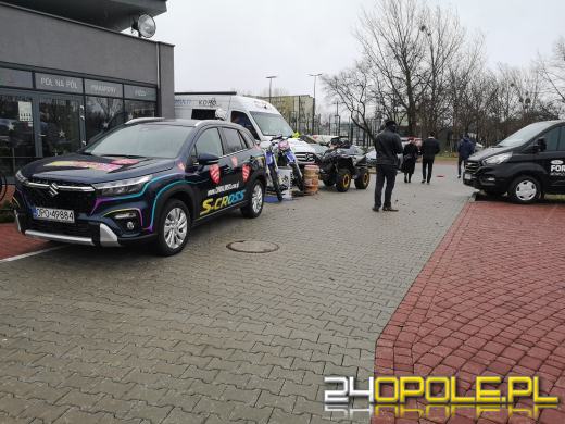 30 mustangów na 30-lecie. Moto Orkiestra "gra" pod Stegu Arena