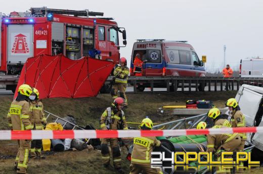 Służby badają okoliczności tragedii na A4. Nowe informacje