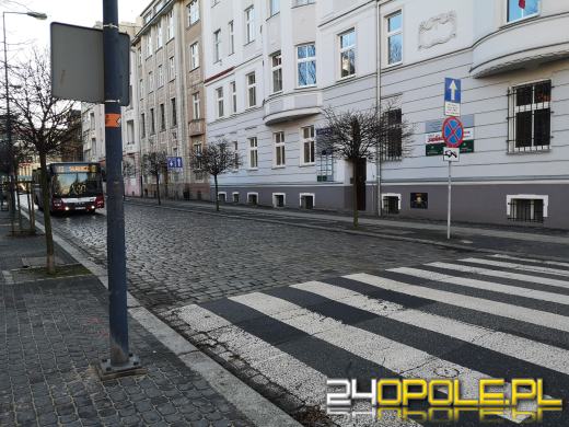 Kierowcy nadal mają problem z jazdą ulicą Damrota