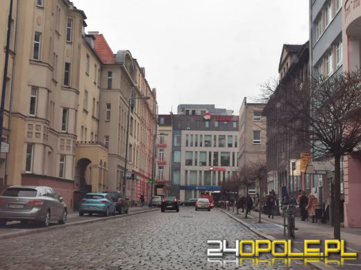 Kierowcy nadal mają problem z jazdą ulicą Damrota