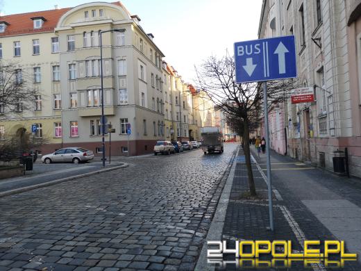 Kierowcy nadal mają problem z jazdą ulicą Damrota