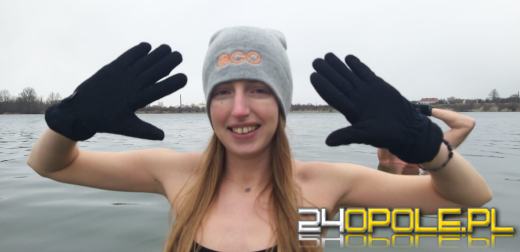 Deszczowa pogoda nie przegoniła morsów na kąpielisku Bolko