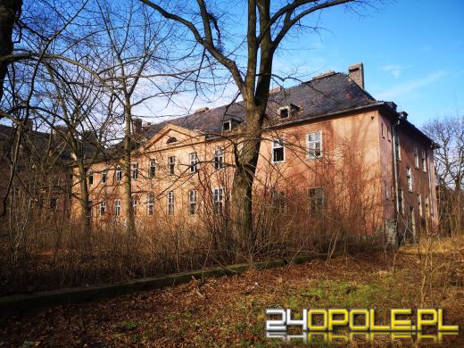 Budynki dawnych koszar niszczeją od 20 lat