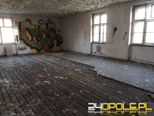 Budynki dawnych koszar niszczeją od 20 lat