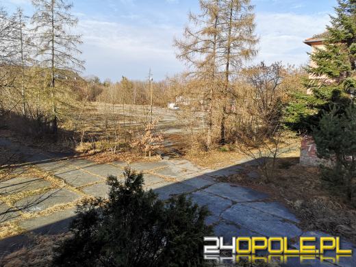 Budynki dawnych koszar niszczeją od 20 lat