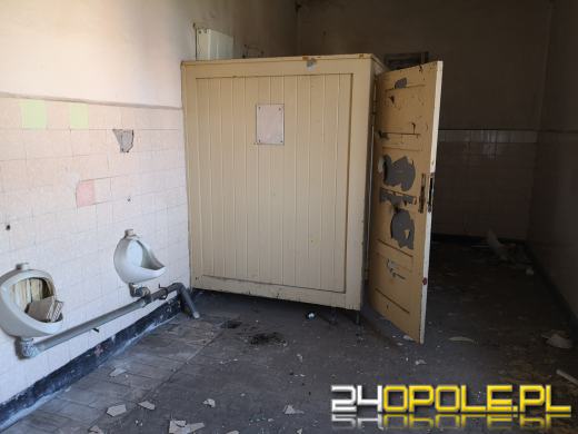 Budynki dawnych koszar niszczeją od 20 lat