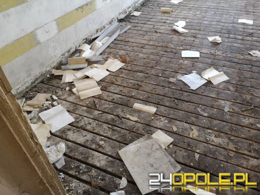 Budynki dawnych koszar niszczeją od 20 lat