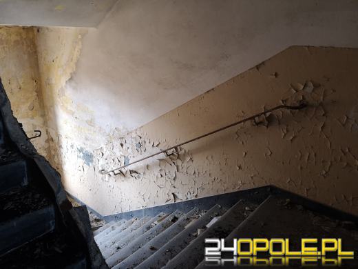 Budynki dawnych koszar niszczeją od 20 lat