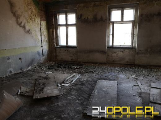 Budynki dawnych koszar niszczeją od 20 lat