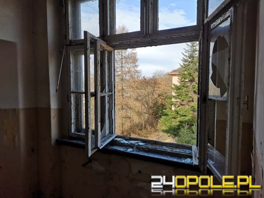 Budynki dawnych koszar niszczeją od 20 lat