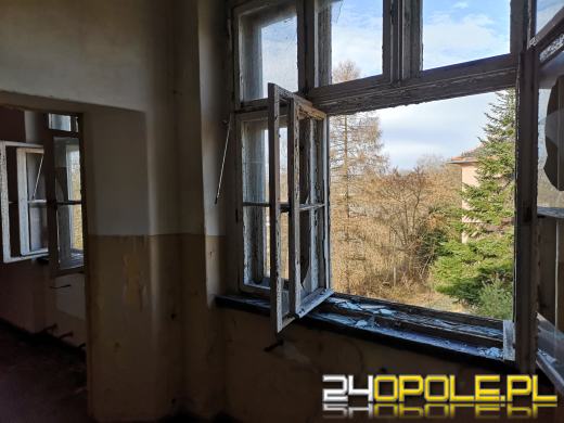 Budynki dawnych koszar niszczeją od 20 lat