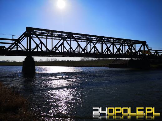 Wznowiono prace na moście kolejowym w Parku Nadodrzańskim. Zmiana planów!