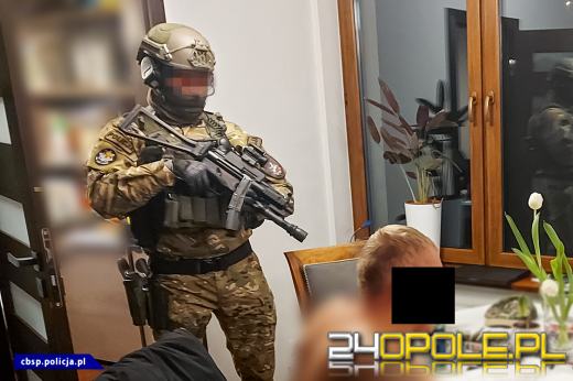 Gigantyczne ilości podrobionych i przemyconych leków przejęte przez CBŚP