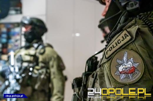 Gigantyczne ilości podrobionych i przemyconych leków przejęte przez CBŚP