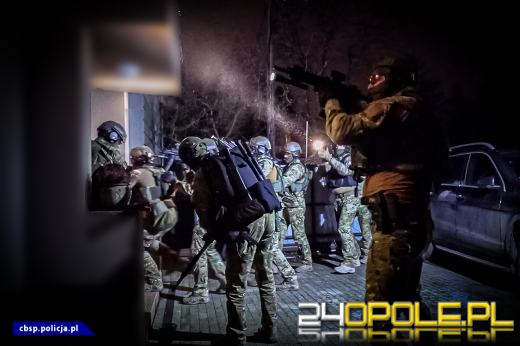 Gigantyczne ilości podrobionych i przemyconych leków przejęte przez CBŚP