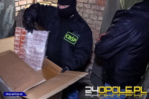 Gigantyczne ilości podrobionych i przemyconych leków przejęte przez CBŚP