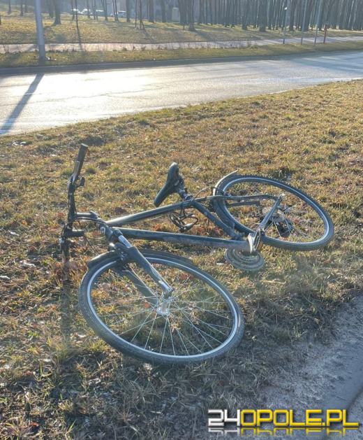 78-latek kierujący busem potrącił rowerzystę na przejeździe pieszo-rowerowym