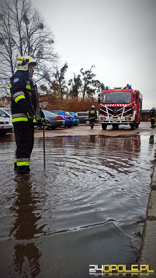 Ponad 100 interwencji związanych z załamaniem pogody w regionie