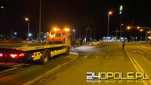 Zderzenie pojazdów na obwodnicy Opola. Poszkodowana kobieta trafiła do szpitala