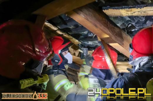 Na imprezie brakło sztućców. Strażak jadąc po zapasy zauważył pożar
