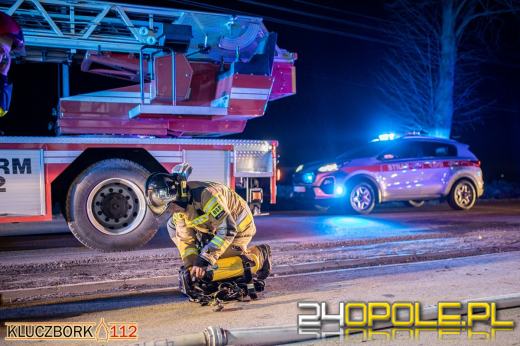 Na imprezie brakło sztućców. Strażak jadąc po zapasy zauważył pożar