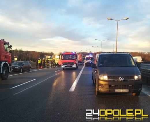 Jechali na ćwiczenia, udzielili pomocy ofiarom wypadku