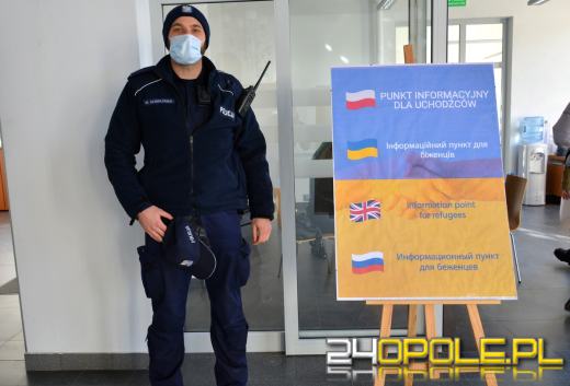 Opolscy policjanci z pomocą dla uchodźców