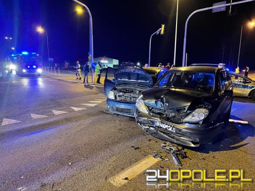 Zderzenie pojazdów we Wrzoskach. Sprawca kolizji ukarany mandatem 1500 zł