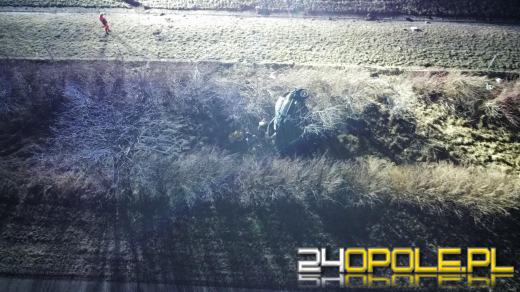Wypadek na 237 km A4. Dwie osobówki wypadły z drogi