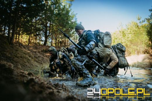 Nauka przetrwania to obowiązkowy element wojskowego szkolenia