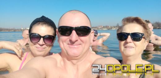 W powietrzu wiosna, ale temperatura wody wciąż zmraża