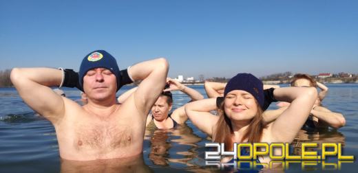 W powietrzu wiosna, ale temperatura wody wciąż zmraża