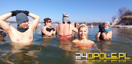 W powietrzu wiosna, ale temperatura wody wciąż zmraża