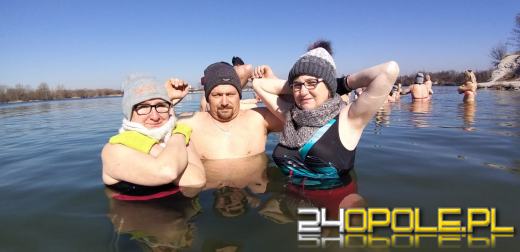 W powietrzu wiosna, ale temperatura wody wciąż zmraża