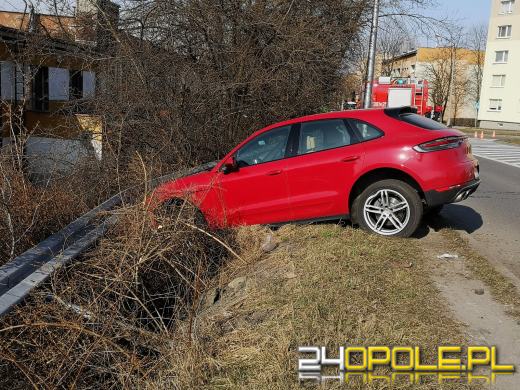 Zderzenie pojazdów na skrzyżowaniu w Opolu. Są utrudnienia 