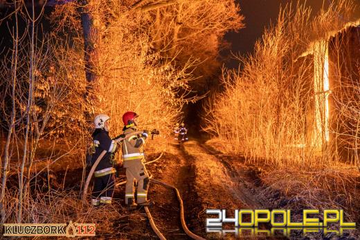 Ogromny pożar stodoły w powiecie Kluczborskim