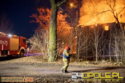 Ogromny pożar stodoły w powiecie Kluczborskim