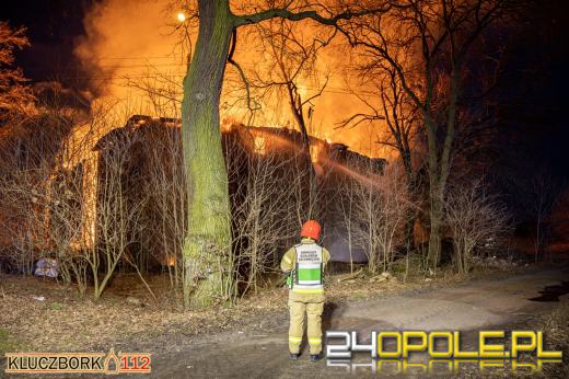 Ogromny pożar stodoły w powiecie Kluczborskim