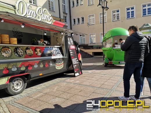 Food Trucki opanowały opolski Rynek. "Nigdy się nie nudzą"
