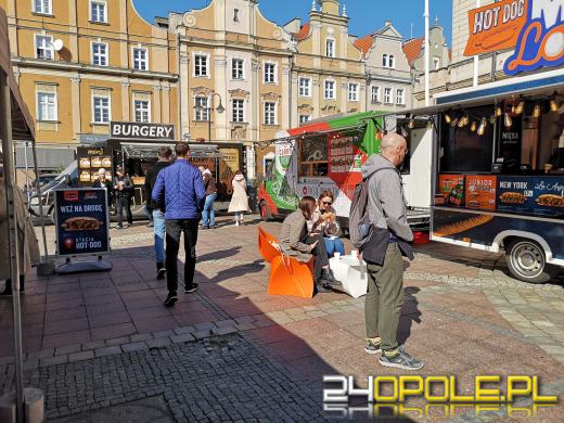 Food Trucki opanowały opolski Rynek. "Nigdy się nie nudzą"