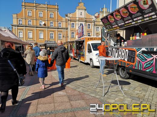 Food Trucki opanowały opolski Rynek. "Nigdy się nie nudzą"