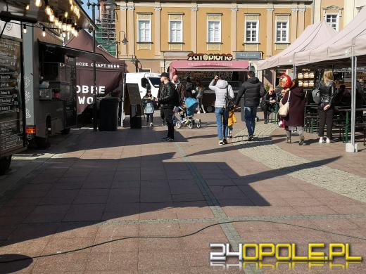 Food Trucki opanowały opolski Rynek. "Nigdy się nie nudzą"